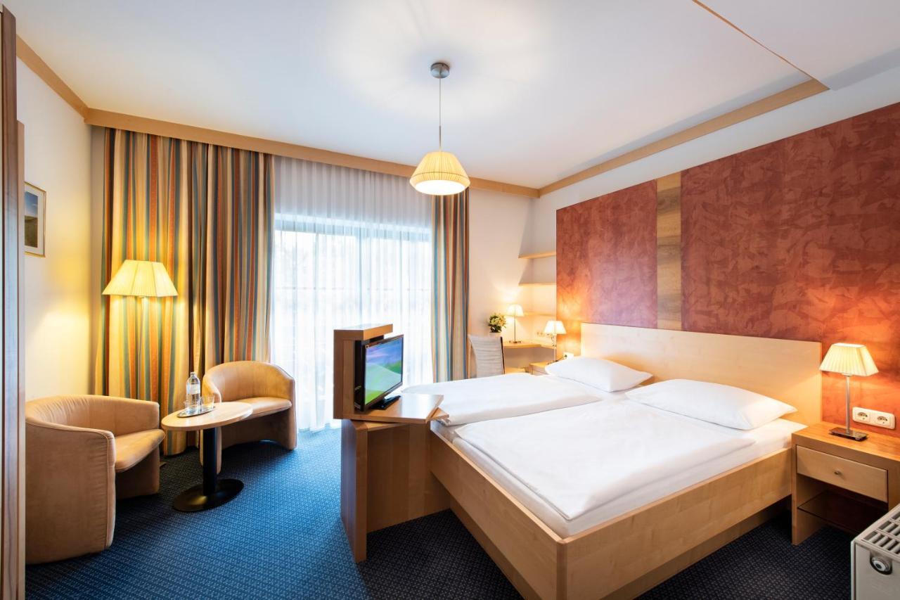 Parkhotel Zur Klause Bad Hall Eksteriør bilde