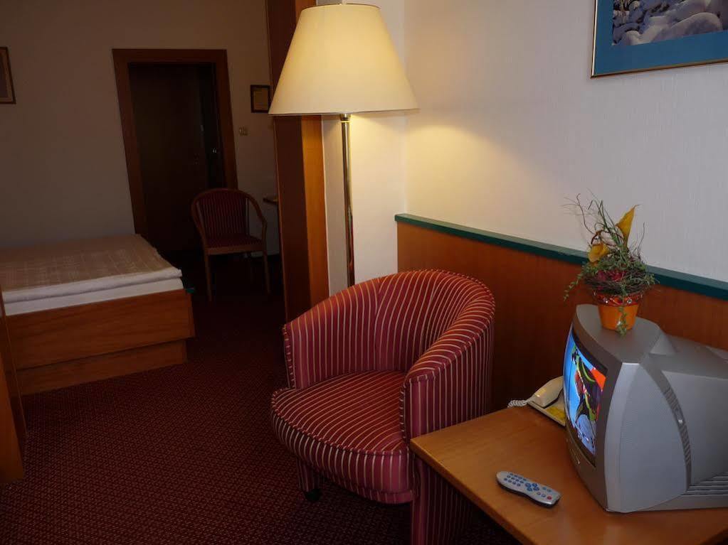 Parkhotel Zur Klause Bad Hall Eksteriør bilde
