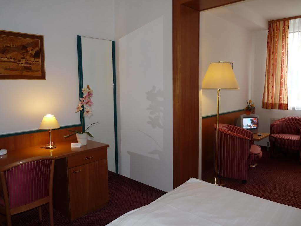 Parkhotel Zur Klause Bad Hall Eksteriør bilde